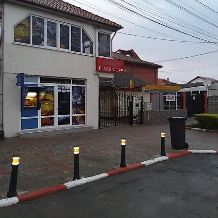 Pensiune La Rodica Hotel Костинещи Екстериор снимка